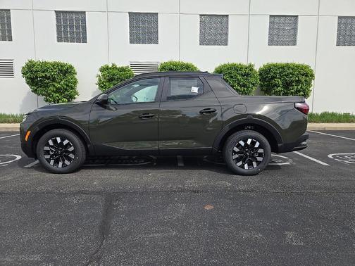 2025 Hyundai SANTA CRUZ SEL Activity