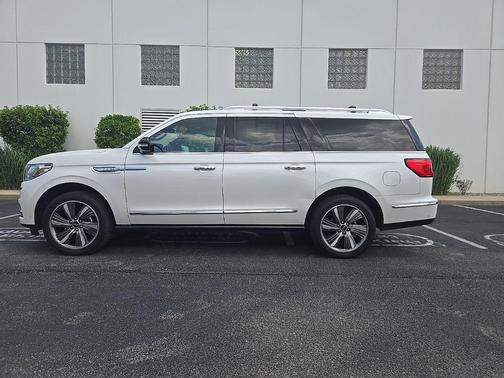 2019 Lincoln Navigator L Reserve