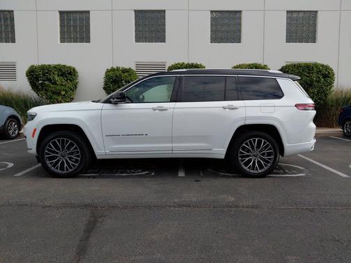 2023 Jeep Grand Cherokee L Summit Reserve