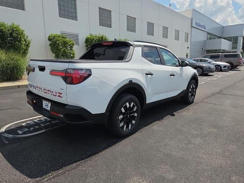 2026 Hyundai SANTA CRUZ SEL Activity