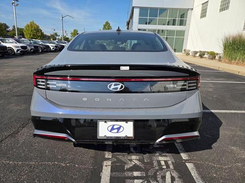 2026 Hyundai SONATA SEL