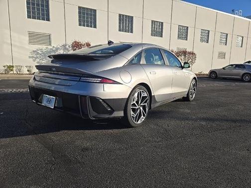 2025 Hyundai IONIQ 6 SE