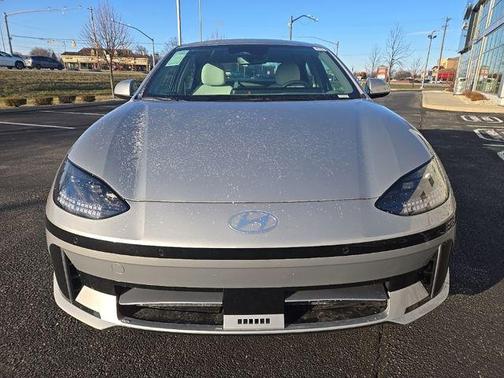 2025 Hyundai IONIQ 6 SE