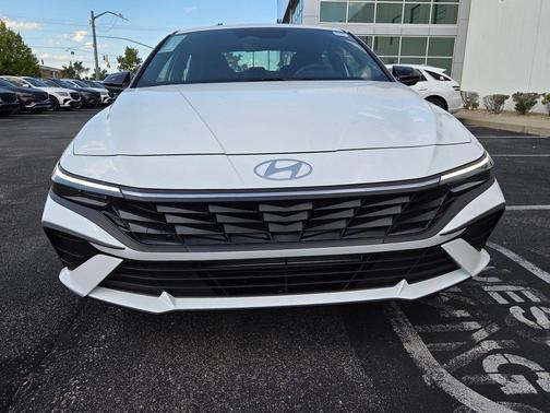 2025 Hyundai ELANTRA Sport