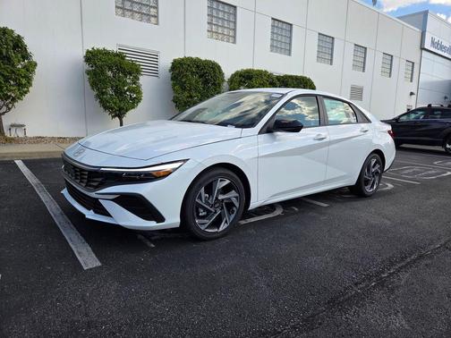 2025 Hyundai ELANTRA Sport