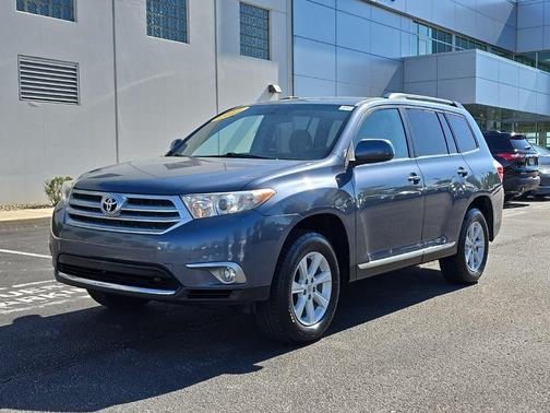 2012 Toyota Highlander SE