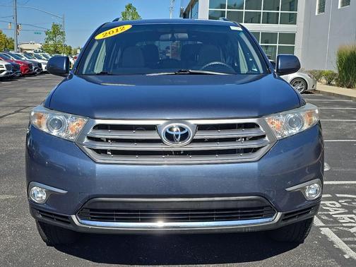 2012 Toyota Highlander SE