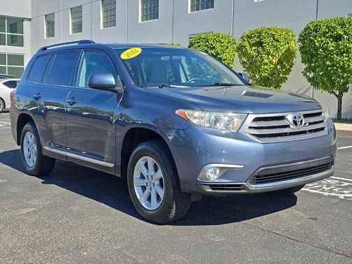 2012 Toyota Highlander SE