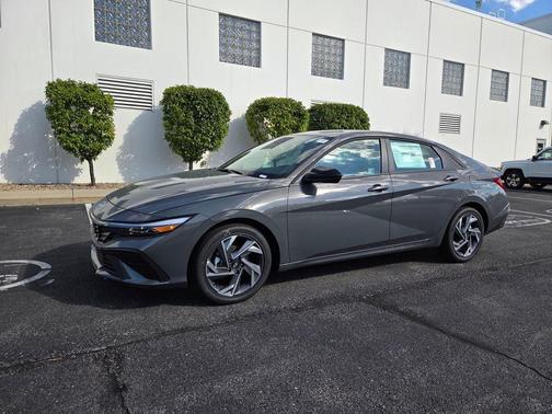 2025 Hyundai ELANTRA Sport