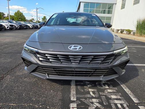 2025 Hyundai ELANTRA Sport