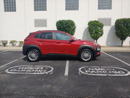 2021 Hyundai KONA SEL Plus
