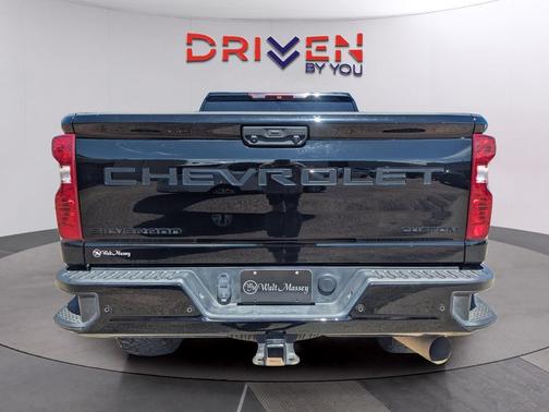 2024 Chevrolet Silverado 2500 Custom