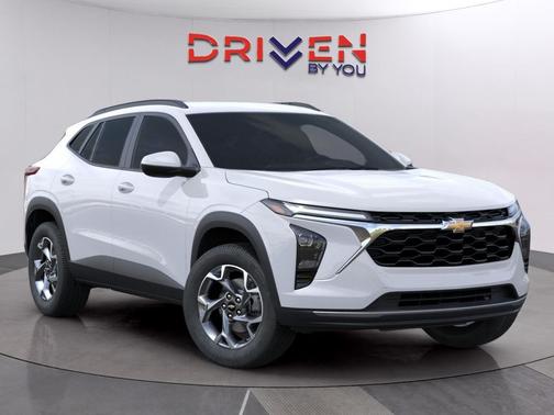 Summit White 2026 Chevrolet Trax LT