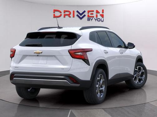 Summit White 2026 Chevrolet Trax LT