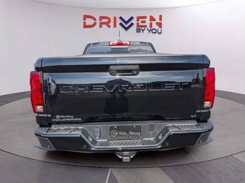 Black 2024 Chevrolet Colorado LT