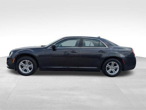 2015 Chrysler 300 Limited