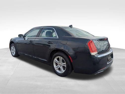 2015 Chrysler 300 Limited