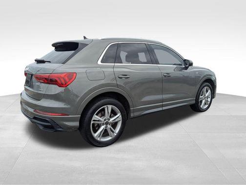 2021 Audi Q3 45 S line Premium