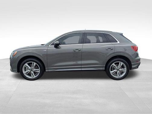 2021 Audi Q3 45 S line Premium
