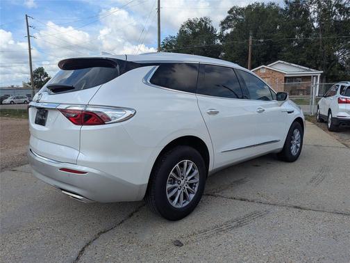 2024 Buick Enclave Essence FWD