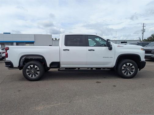 2026 Chevrolet Silverado 2500 Custom