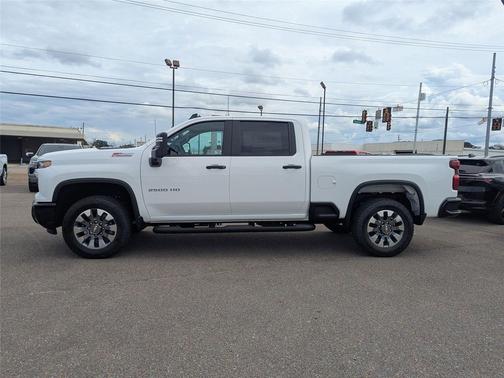 2026 Chevrolet Silverado 2500 Custom
