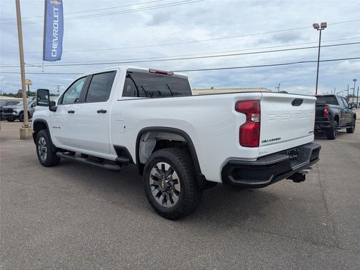 2026 Chevrolet Silverado 2500 Custom
