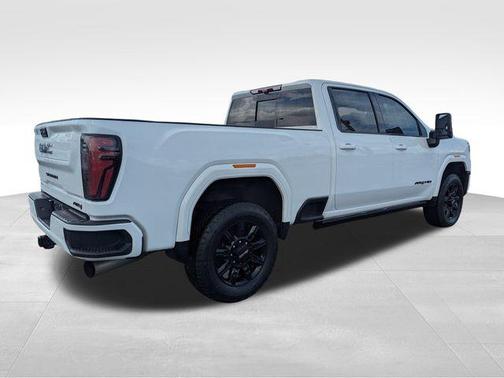2024 GMC Sierra 2500 AT4