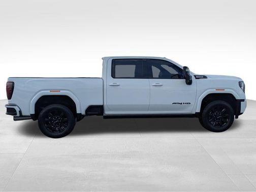 2024 GMC Sierra 2500 AT4