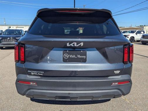 2023 Kia Sorento LX