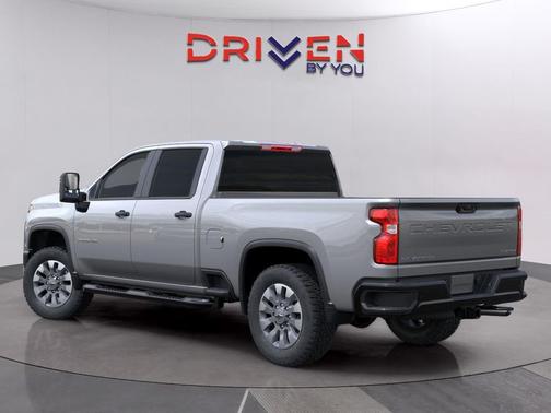 2026 Chevrolet Silverado 2500 Custom