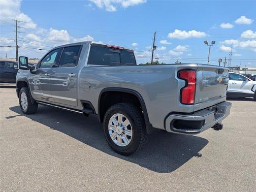 2025 Chevrolet Silverado 2500 High Country
