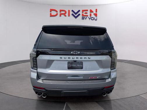 Sterling Gray Metallic 2026 Chevrolet Suburban RST