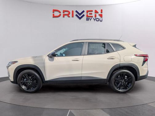 White Sands 2026 Chevrolet Trax FWD ACTIV