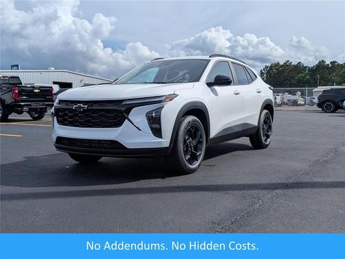 Summit White 2026 Chevrolet Trax LT