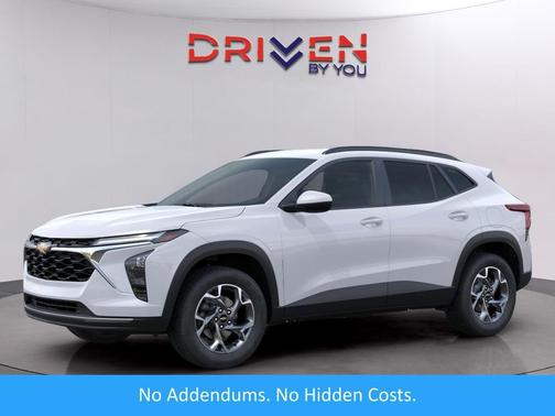 Summit White 2026 Chevrolet Trax LT