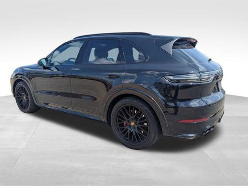 2023 Porsche Cayenne GTS