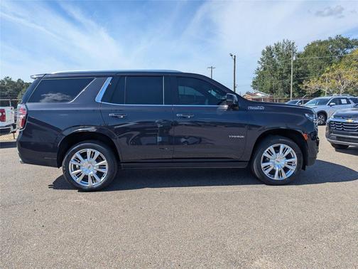 2022 Chevrolet Tahoe 4WD High Country