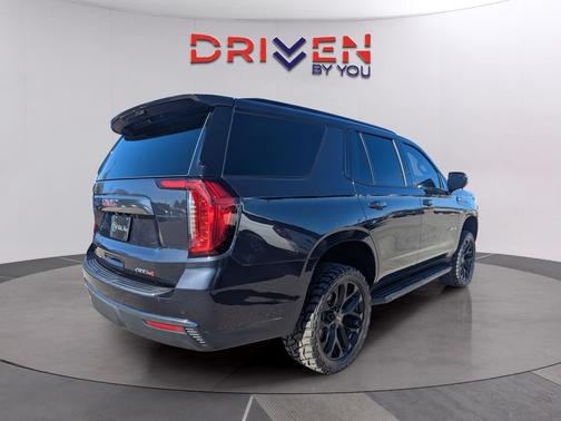 2023 GMC Yukon 4WD AT4