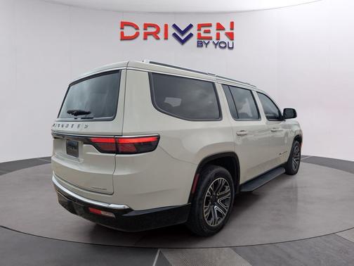 2022 Jeep Wagoneer Series III 4x4