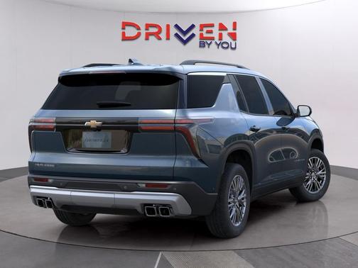 Lakeshore Blue Metallic 2026 Chevrolet Traverse LT