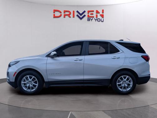 Silver Ice Metallic 2022 Chevrolet Equinox 1LT