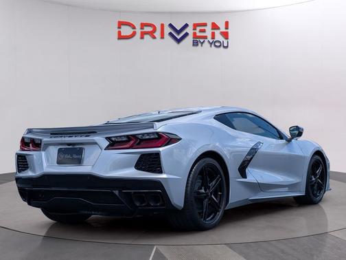 Blade Silver Metallic 2026 Chevrolet Corvette Stingray w/1LT