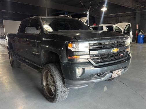 Graphite Metallic 2017 Chevrolet Silverado 1500 2LT