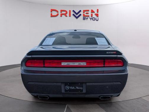 Granite Crystal Metallic Clearcoat 2014 Dodge Challenger SRT8 Core