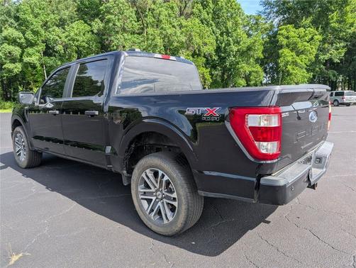 Agate Black Metallic 2022 Ford F-150 XL