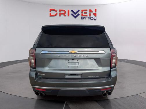 2023 Chevrolet Suburban Premier