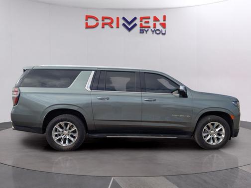 2023 Chevrolet Suburban Premier