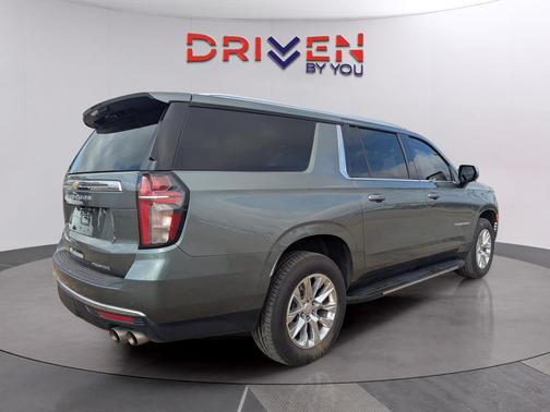 2023 Chevrolet Suburban Premier