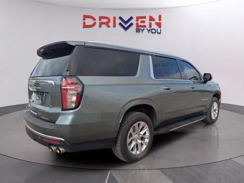 2023 Chevrolet Suburban Premier